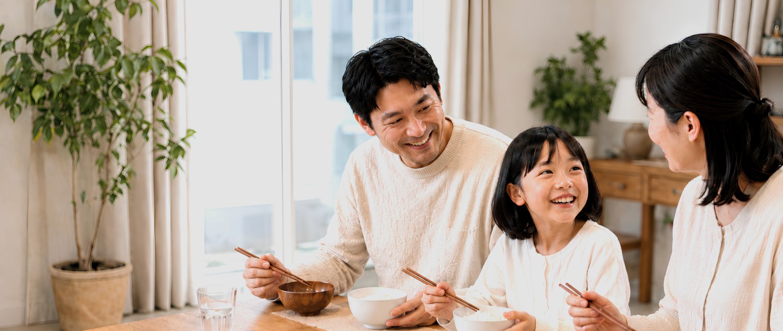 家族で食卓を囲む団らんのひととき